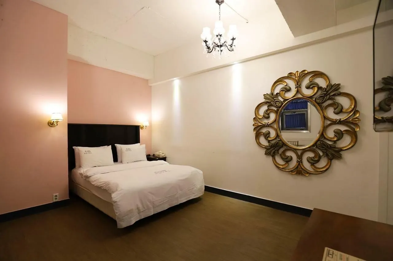 648 Hotel Seoul 2*,